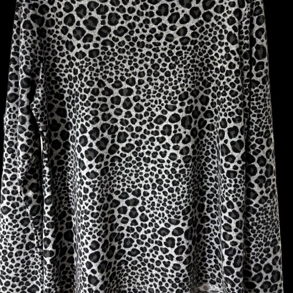 Emily Daniels leopard Print top - Picture 2 of 2